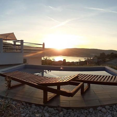Vis - Luxury Holiday Villa With Swimming Pool Exterior photo